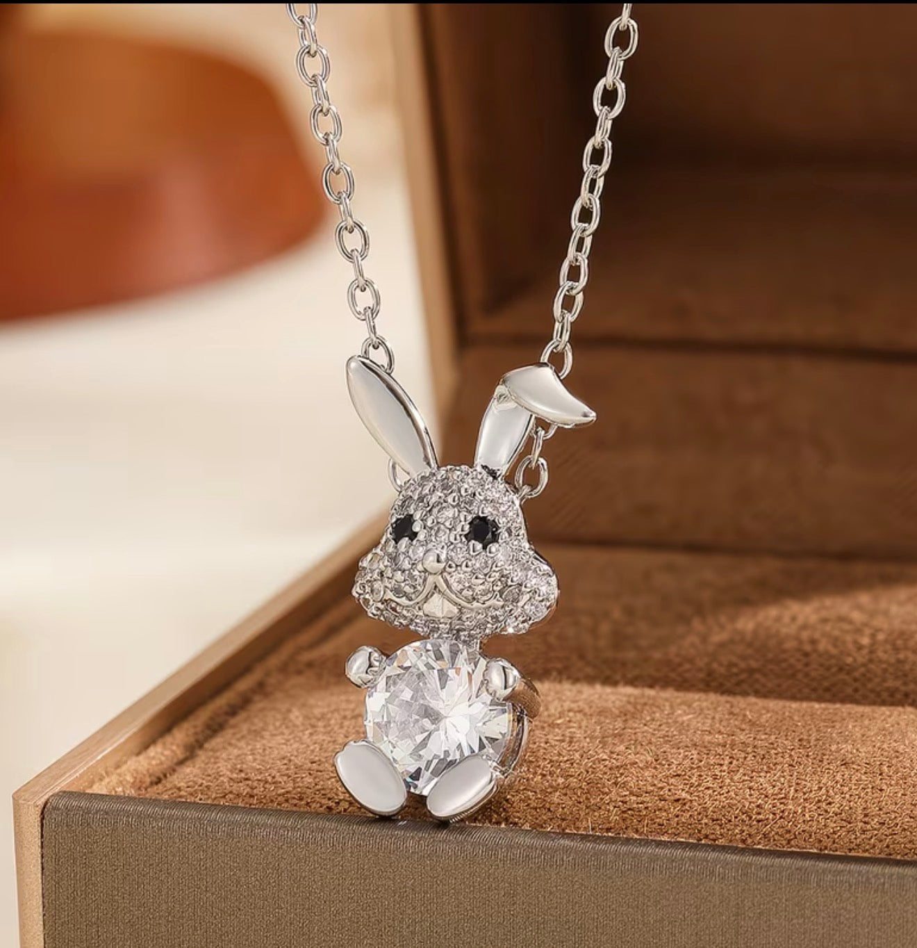 - Collier + Pendentif Lapin